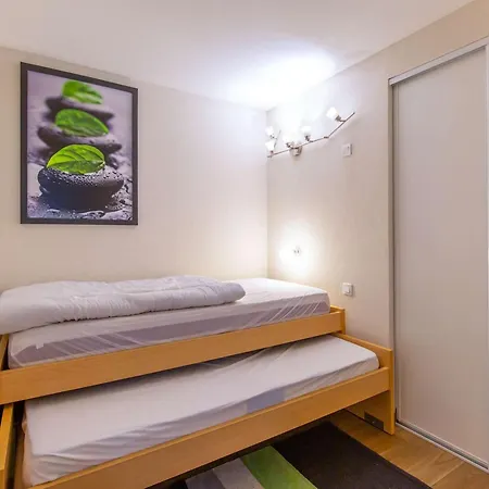 Apartman Cosy 1 + Coin Nuit, 6 Pers, Wifi Gratuit A *