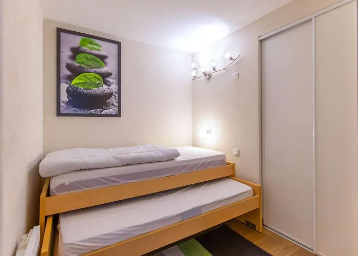 Apartment Cosy 1 + Coin Nuit, 6 Pers, Wifi Gratuit A - Fr-1-403-109 *